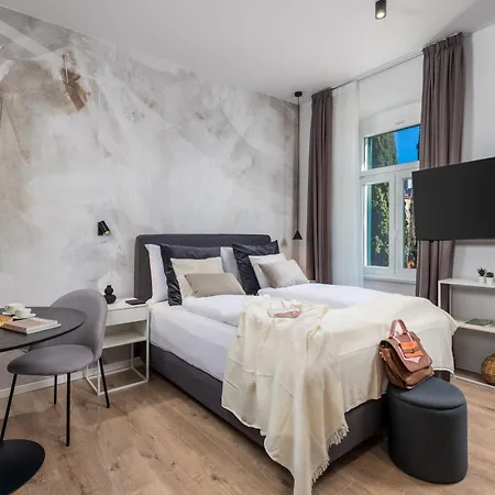 Appartamento Mini Palais *